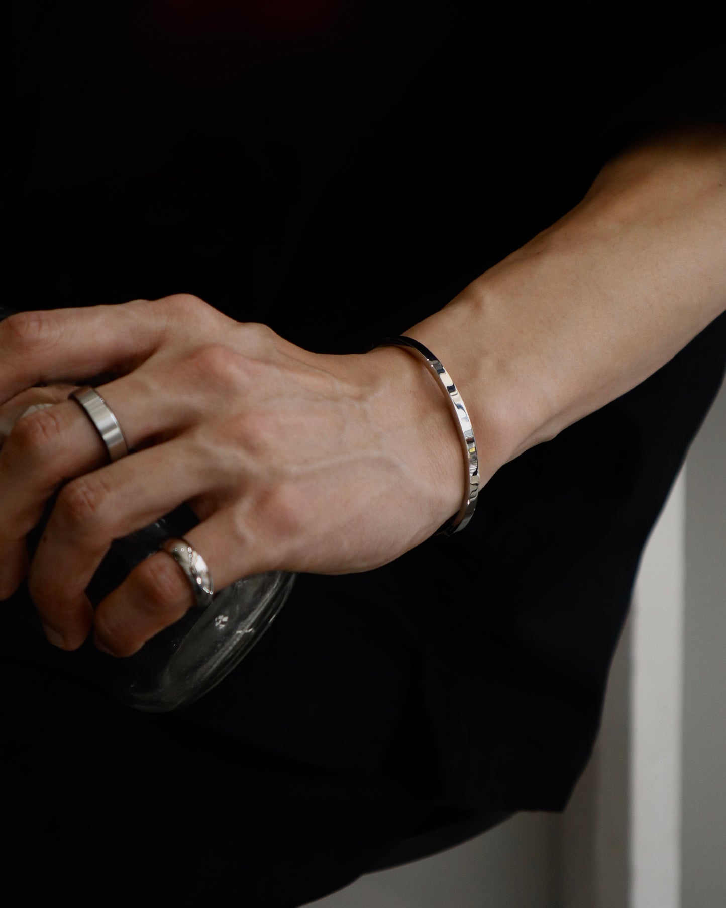 thin lock bangle