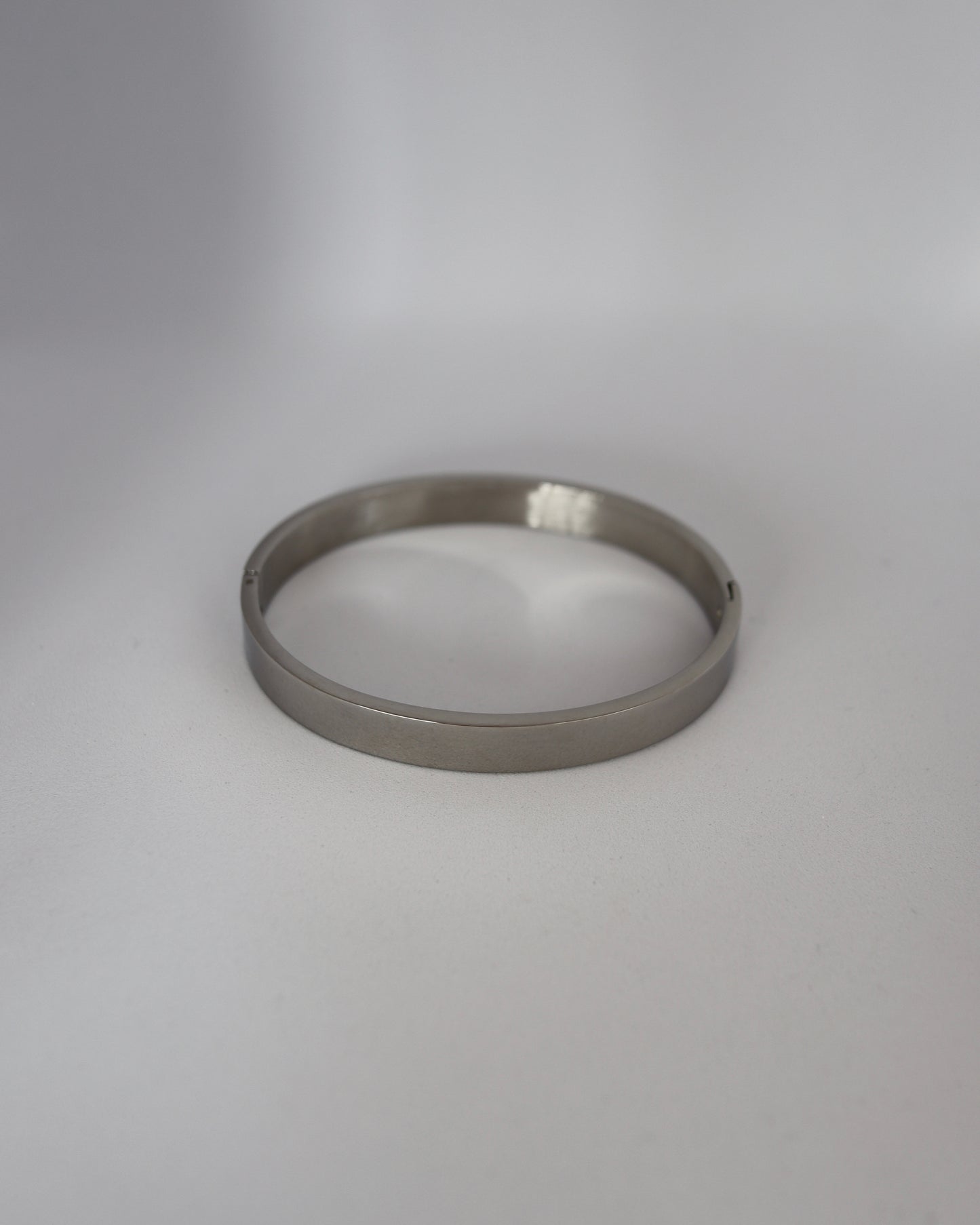 thick lock bangle