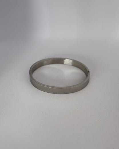thick lock bangle