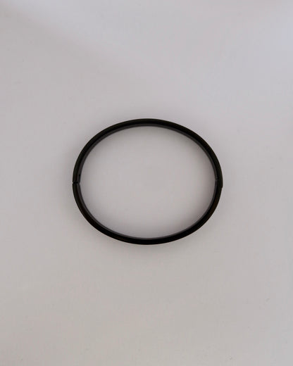 thick lock black bangle