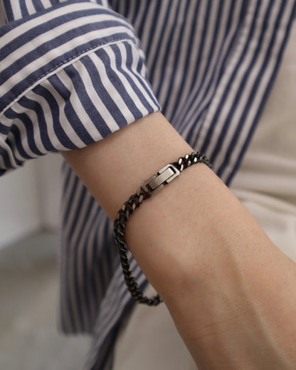 flat chain black bracelet