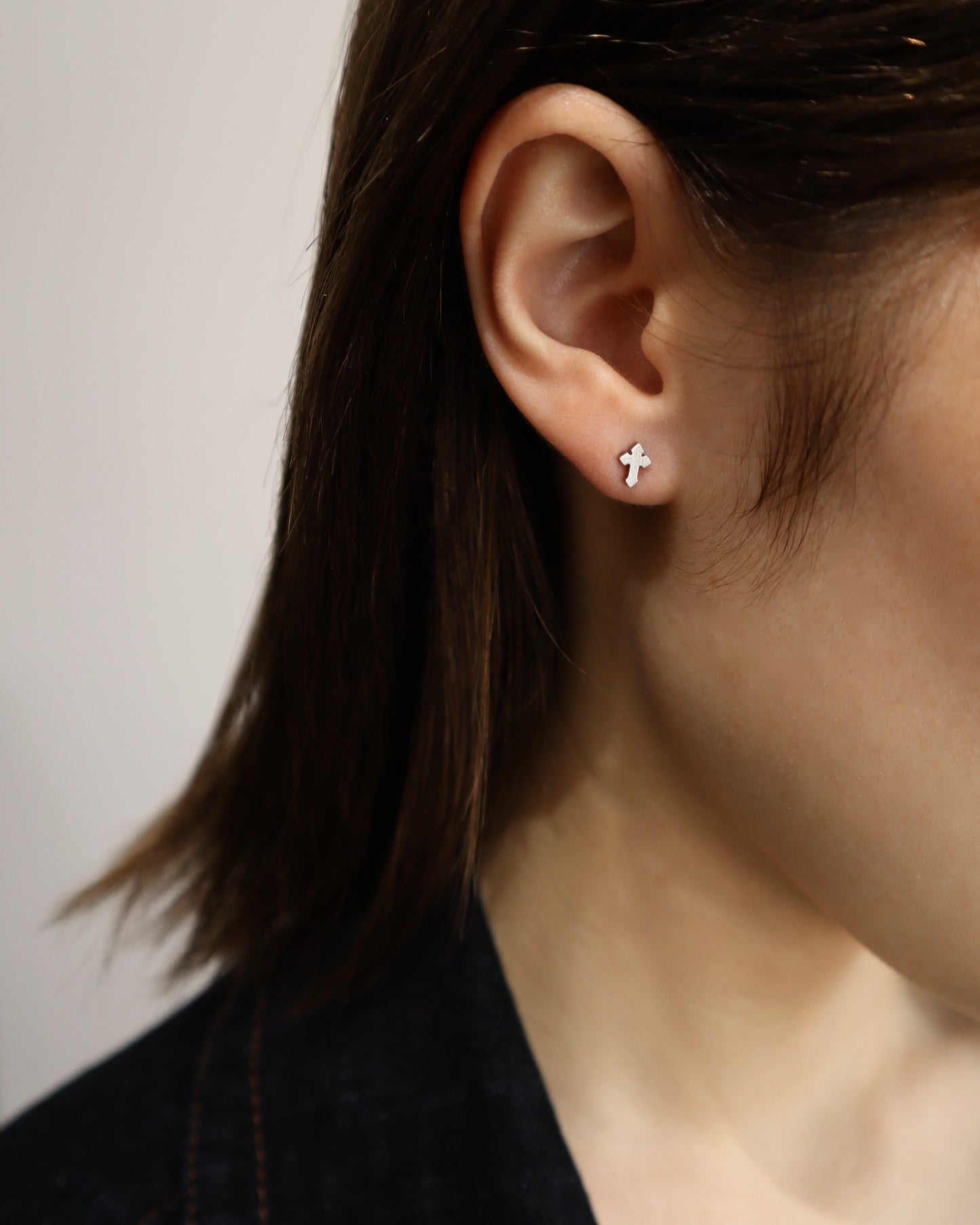 cross small pierce